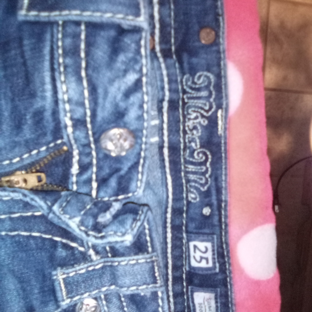 Jeans - Picture 3 of 4